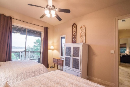 Bella'S Cove Home image 18