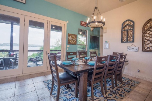 Bella'S Cove Home image 22