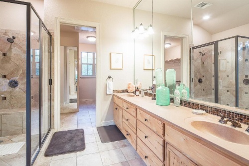 Bella'S Cove Home image 23