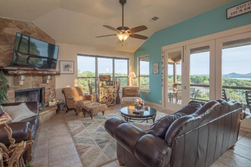 Bella'S Cove Home image 27