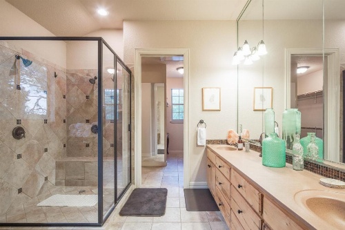 Bella'S Cove Home image 33