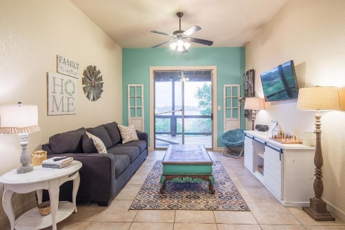 Bella'S Cove Home image 40